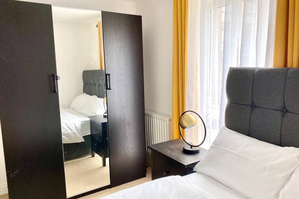 Smartrips Apartments - Lakeside/Thurrock Уэст-Таррок Экстерьер фото
